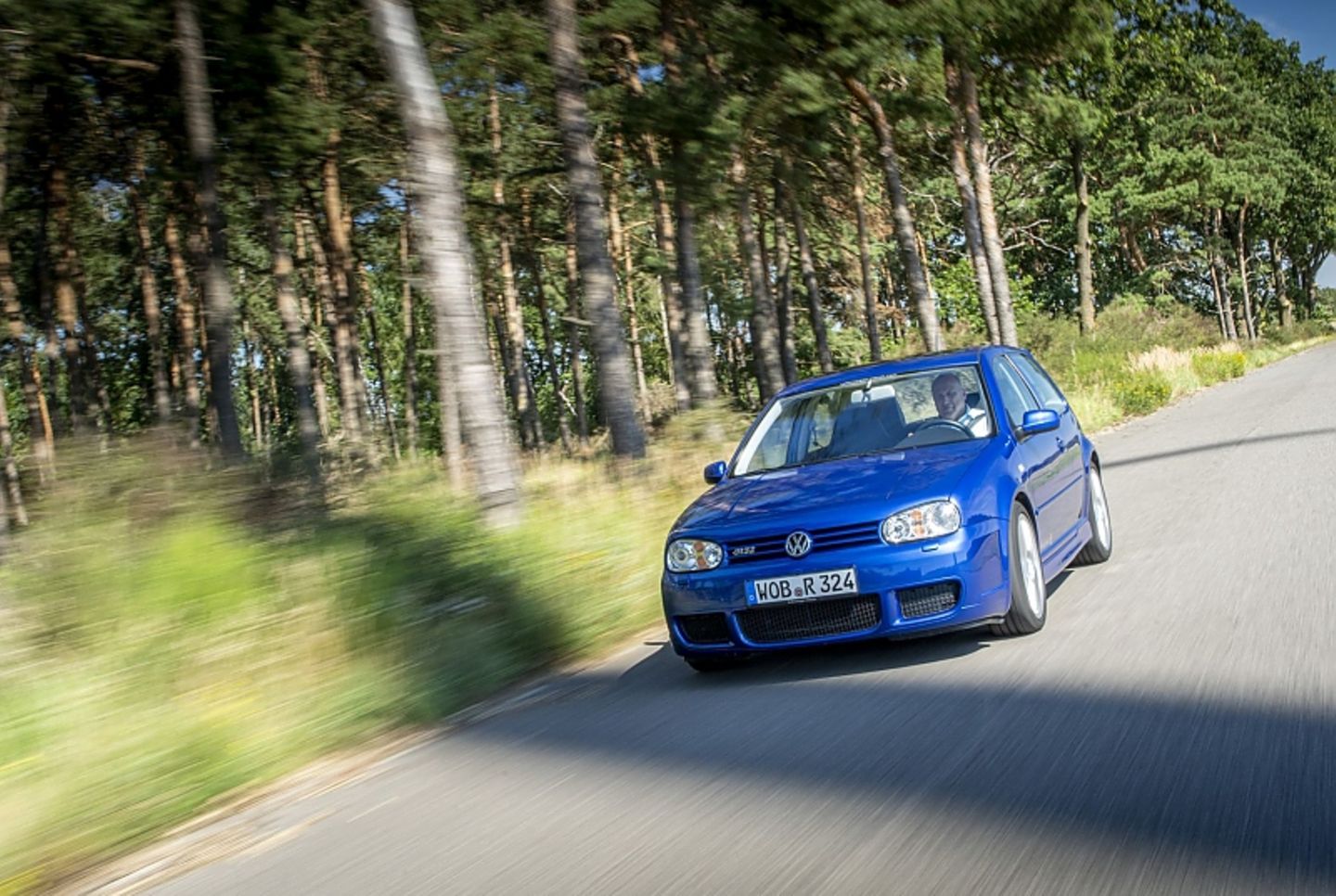 Der VW Golf R32 ist bis 247 km/h schnell