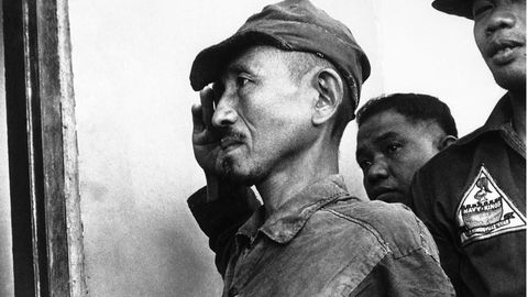 1974 ergibt sich Leutnant Hiroo Onoda.