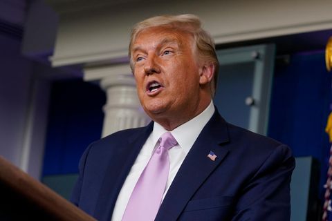 Donald Trump, Präsident der USA, spricht während einer Pressekonferenz im Weißen Haus