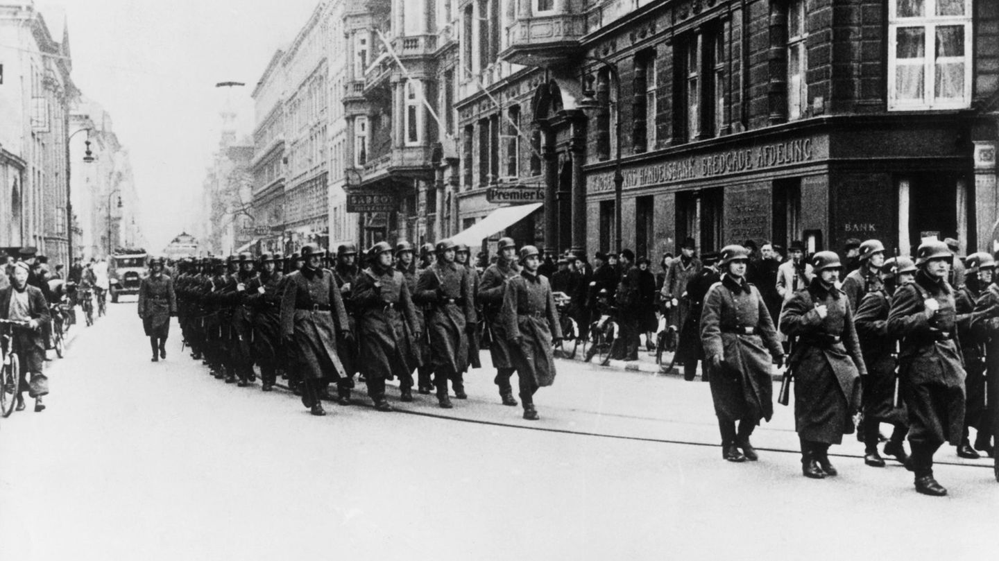 Вторжение в данию и норвегию. Германское вторжение в 1917. Техника Германии в Дании 1940. Немцы в Дании фильм. Дания военкомат.