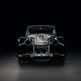 Das Basisfahrzeug wird komplett zerlegt.