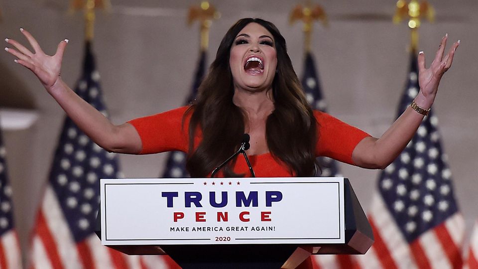Kimberly Guilfoyle bei ihrer Rede auf dem Parteitag der Republikaner
