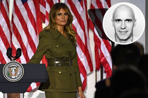 First Lady Melania Trump steht auf der Bühne nach ihrer Rede im Rosengarten des Weißen Hauses.