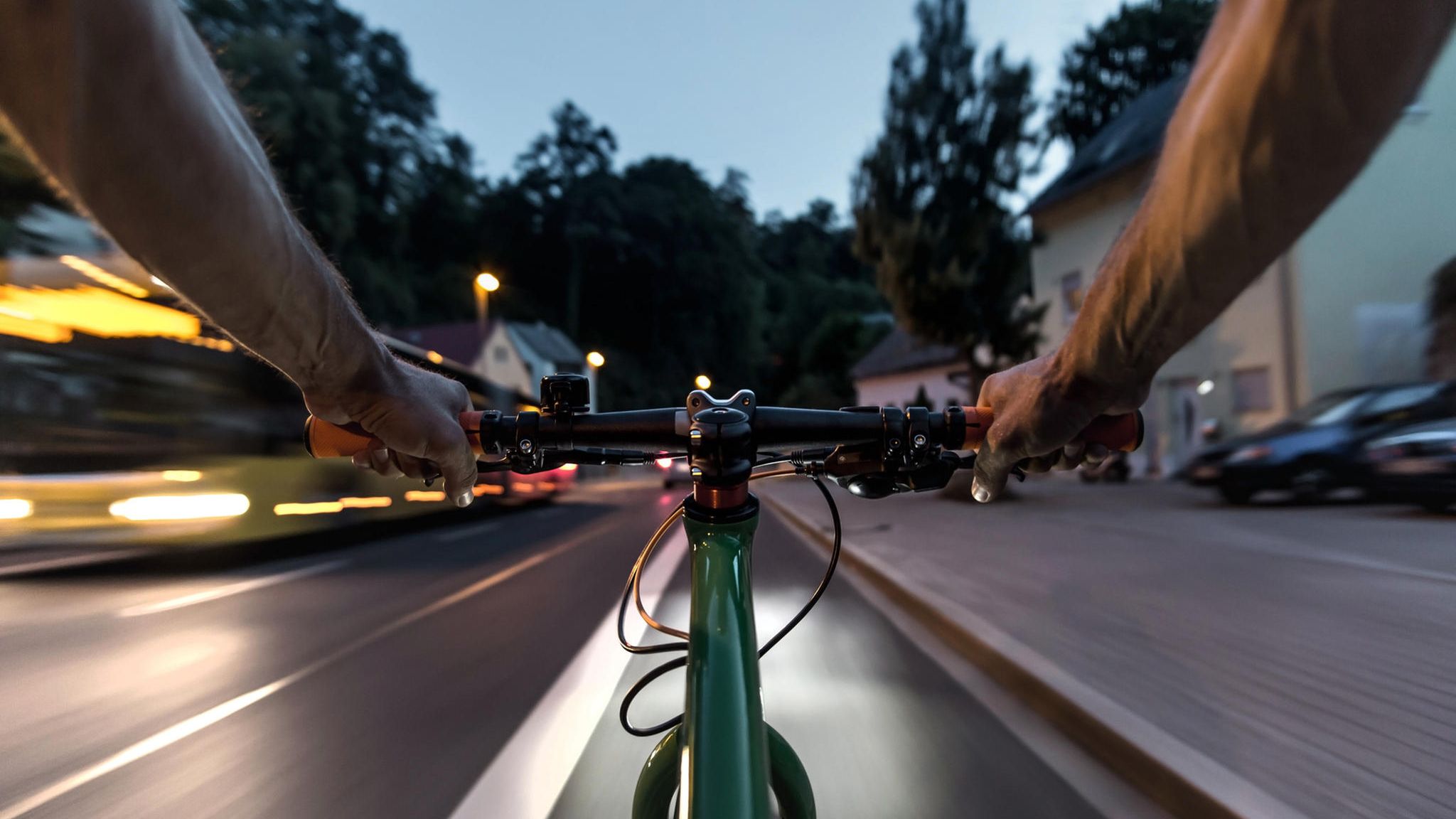 Fahrradbeleuchtung im Test: Bestes Licht fürs Fahrrad