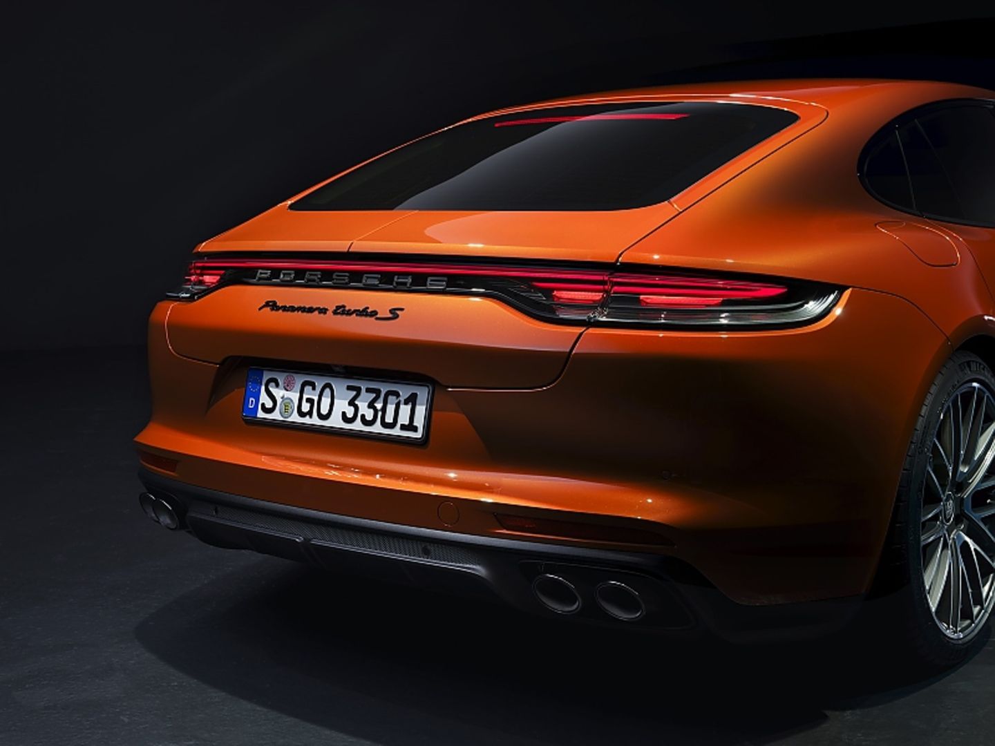 Porsche Panamera 2021