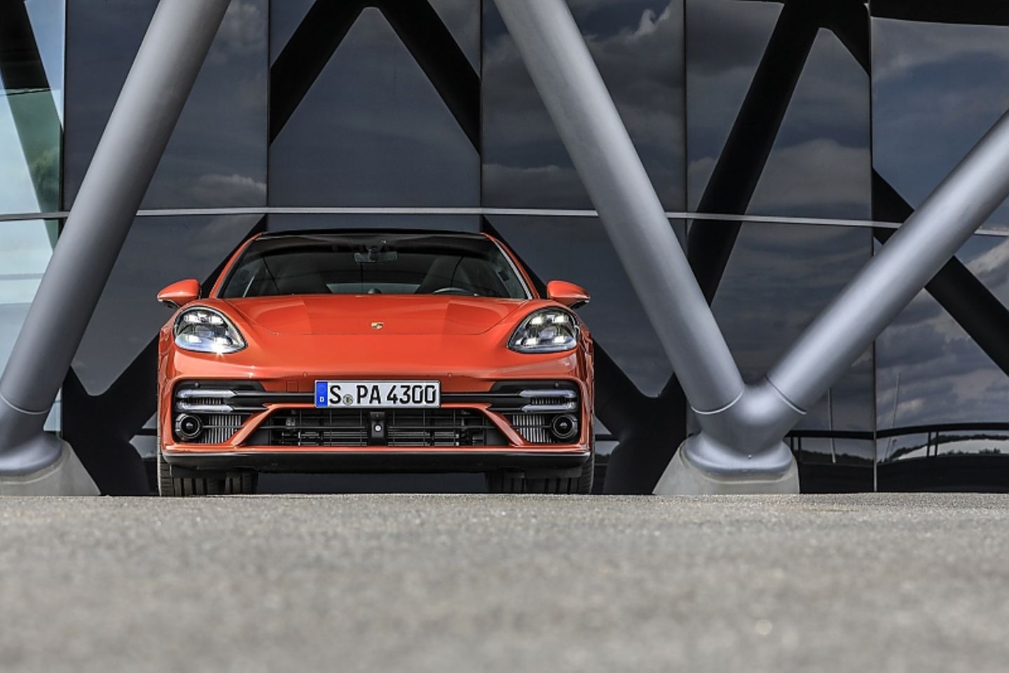 Porsche Panamera 2021