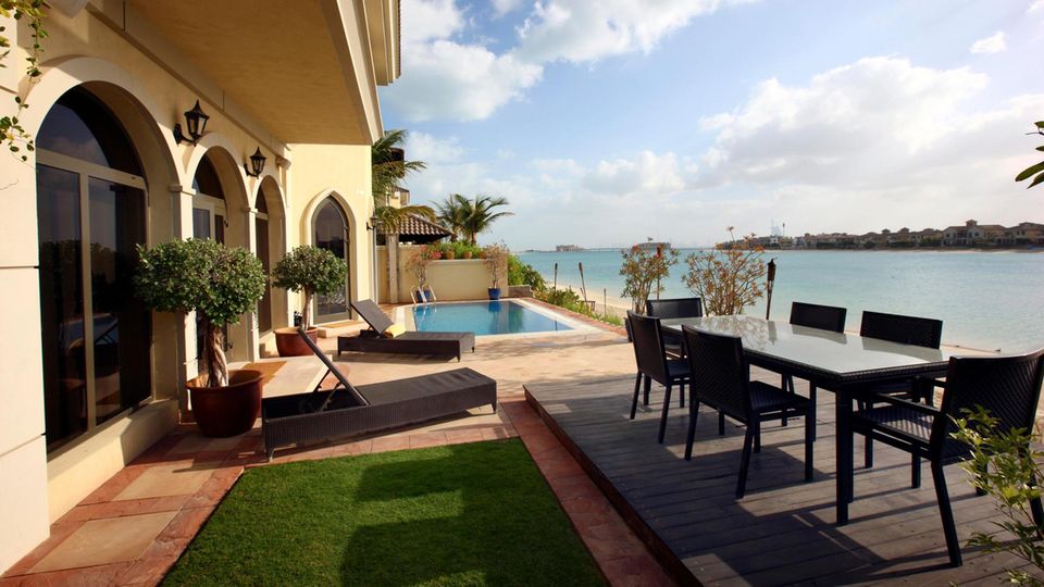 VOE STERN 36/2020 Private Villa auf The Palm Jumeirah, auch als luxurišses Ferienhaus zu mieten, Dubai, Vereinigte Arabische Emirate, Naher Osten, Asien [ Rechtehinweis: picture alliance/imageBROKE Eine Luxusvilla auf „The Palm Jumeirah“