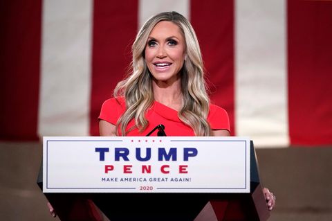 Lara Trump, Ehefrau von Donald Trumps Sohn Eric, spricht während des Parteitages der Republikaner