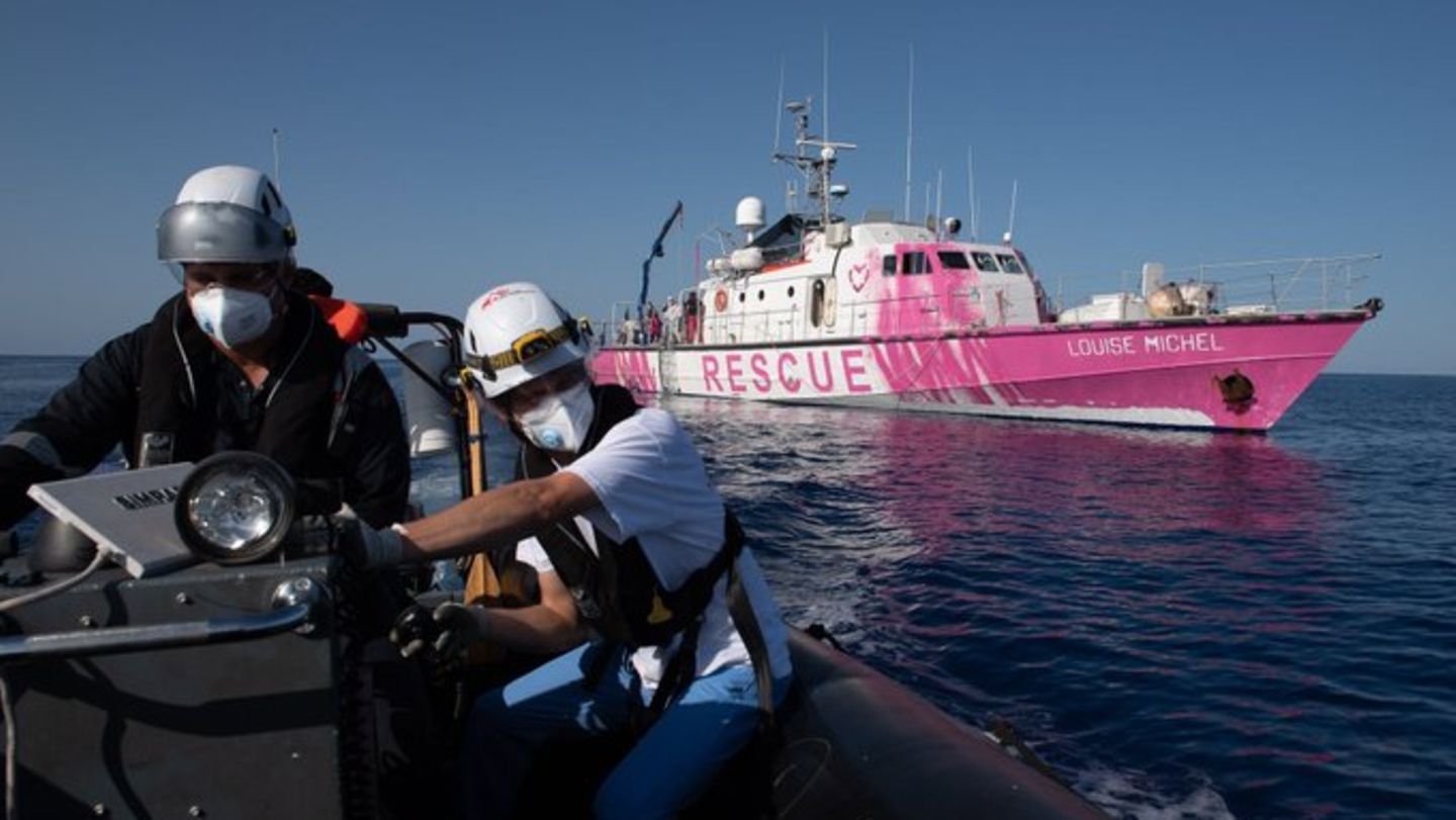 Banksy stiftet Sea Watch ein Schiff