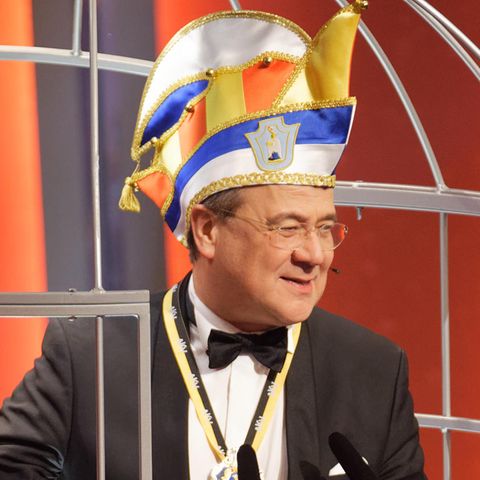 Armin Laschet, nordrhein-westfälischer Ministerpräsident:  "Der Karneval steht zur Disposition."