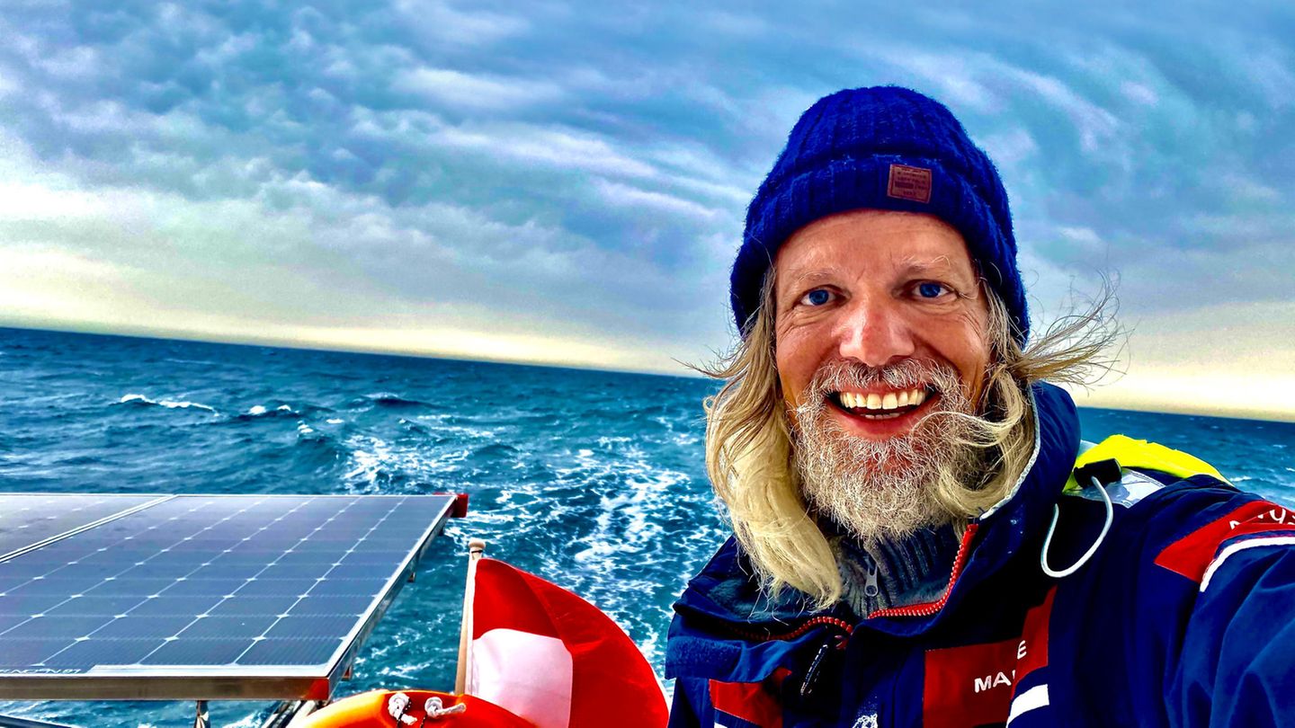 Buch über Segelabenteuer: Professor Kummer segelte direkt in die Corona-Krise - seine Odyssee dauerte 90 Tage Buch über Segelabenteuer: Professor Kummer segelte direkt in die Corona-Krise - seine Odyssee dauerte 90 Tage