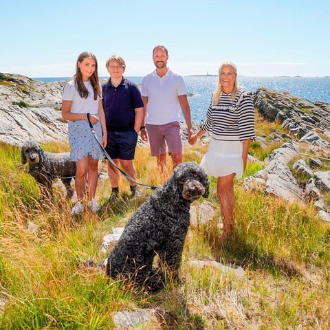 Die norwegische Königsfamilie macht Urlaub auf der Insel Dvergsøya, die zur Gemeinde Kristiansand gehört
