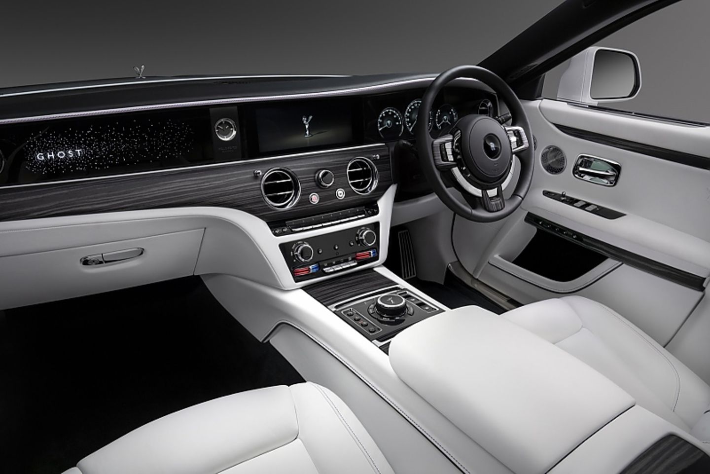 Rolls Royce Ghost 2021