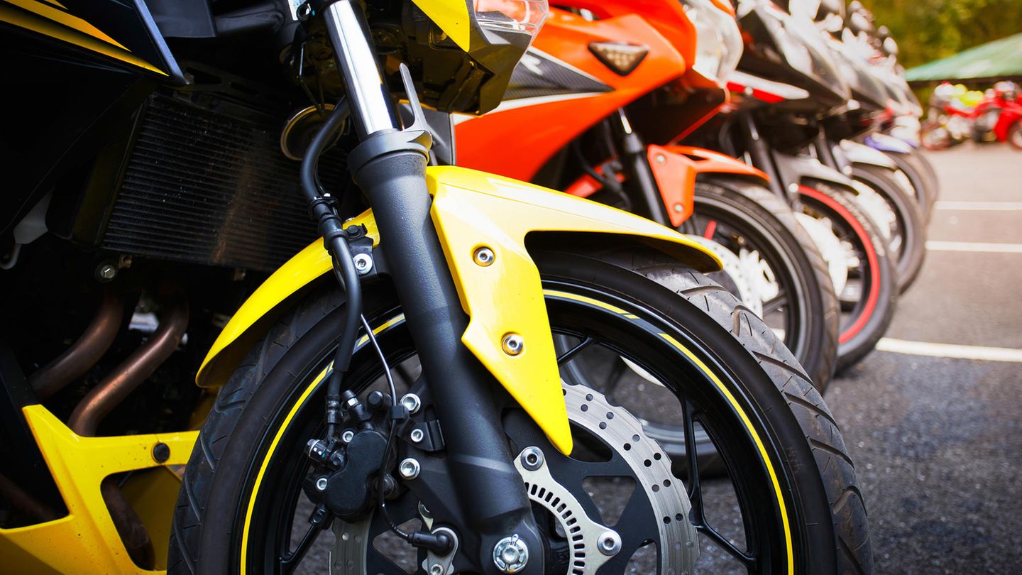 Motorcycle gadgets: practical aids for long trips