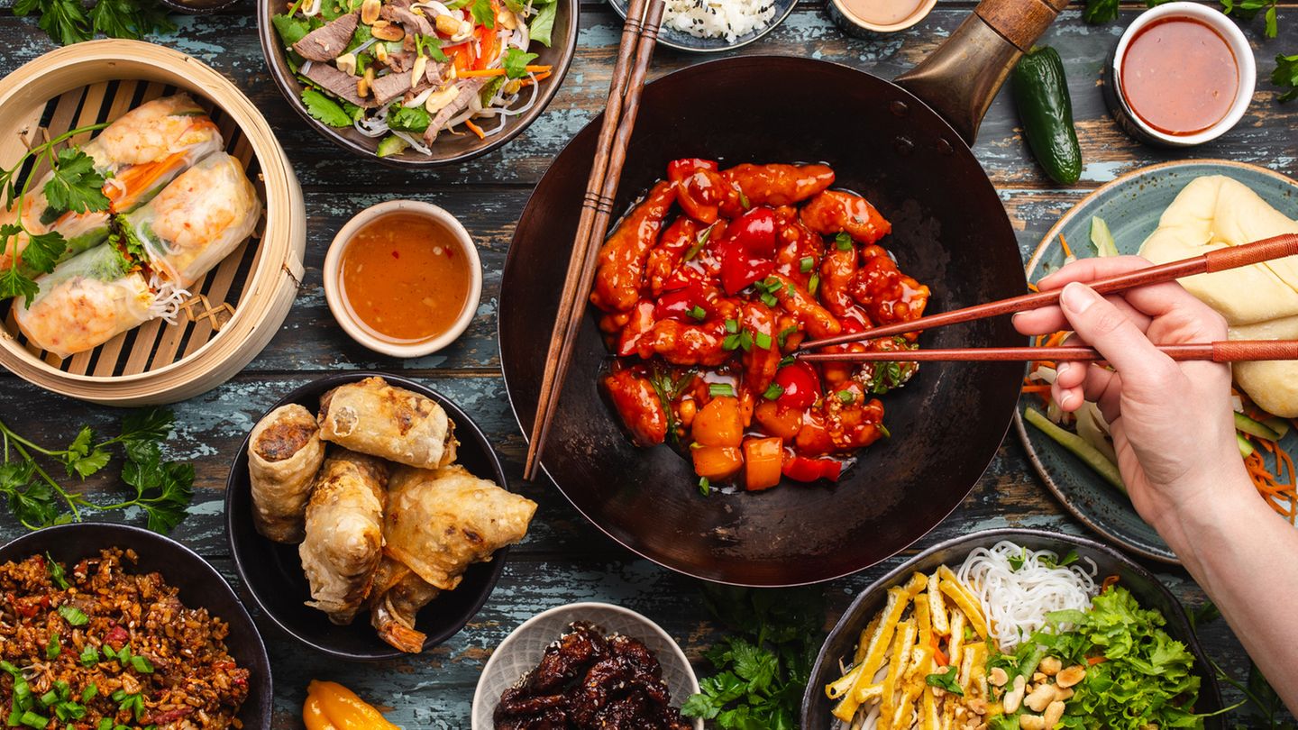 Aktion "Sauberer Teller 2.0": Die Regierung verordnet den Chinesen kleinere Portionen. Dahinter steckt der Konflikt mit den USA Aktion "Sauberer Teller 2.0": Die Regierung verordnet den Chinesen kleinere Portionen. Dahinter steckt der Konflikt mit den USA