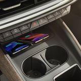 Zwei Handys können induktiv geladen werden