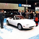 Eine neue Ägide beginnt: Premiere des Mazda MX-5 auf der Chicago Auto Show 1989