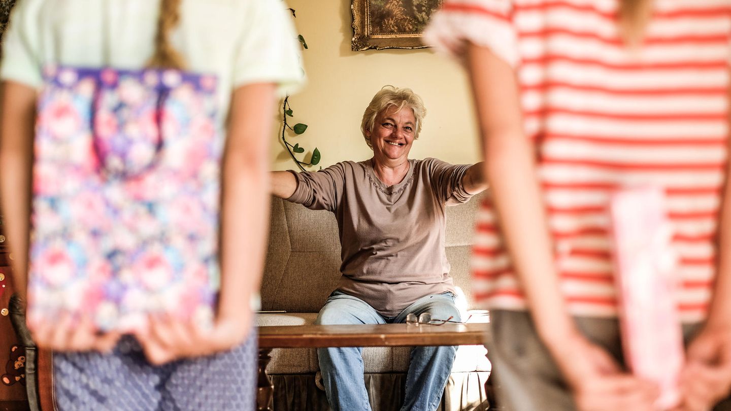 Allein oder glücklich? Viele ältere Menschen wünschen sich Zeit mit ihrer Familie. (Symbolbild)