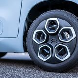 Die Reifen sind 14 Zoll groß