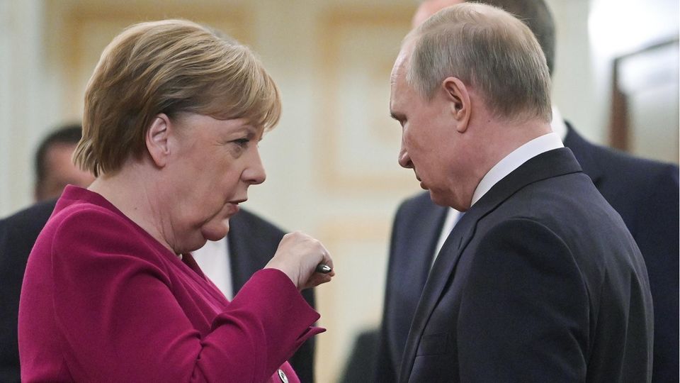 Russland: Nach dem Giftanschlag auf Nawalny: Warum das Verhältnis zwischen Merkel und Putin nun endgültig zerrüttet ist