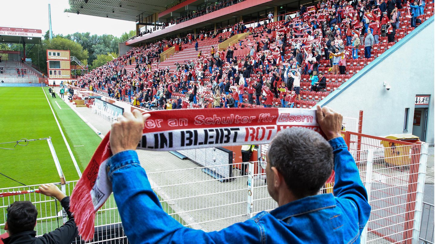 Beim Testspiel vom Union Berlin gegen den Nürnberg kehrten 4500 Fans in das Stadion an der Alten Försterei in Köpenick zurück