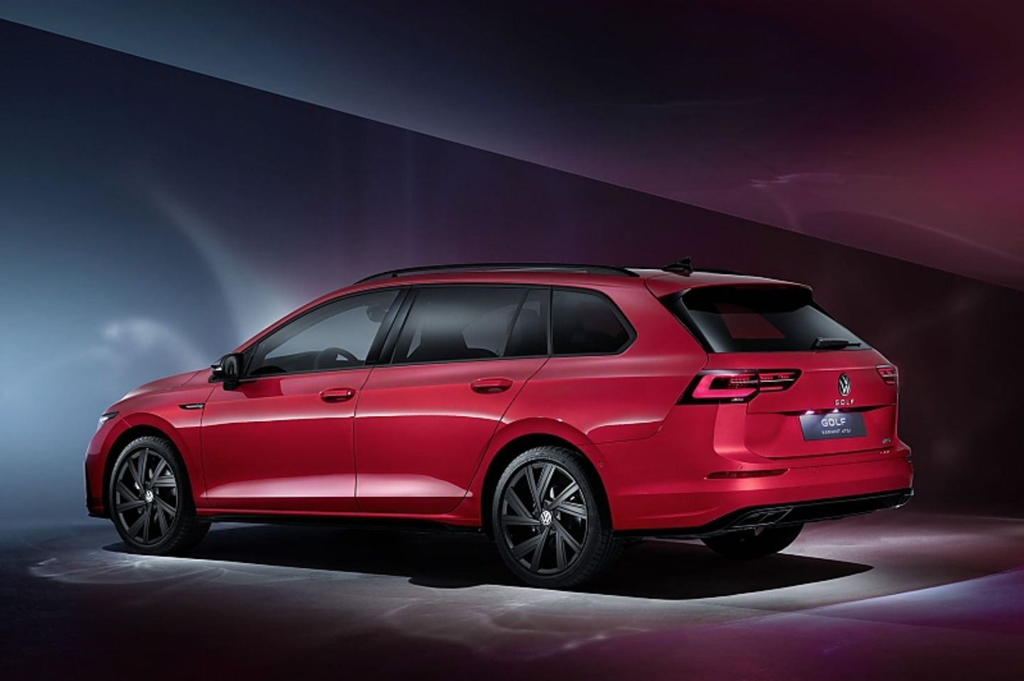 Der Plug-in Hybrid hat eine Reichweite von bis zu 75 Kilometern