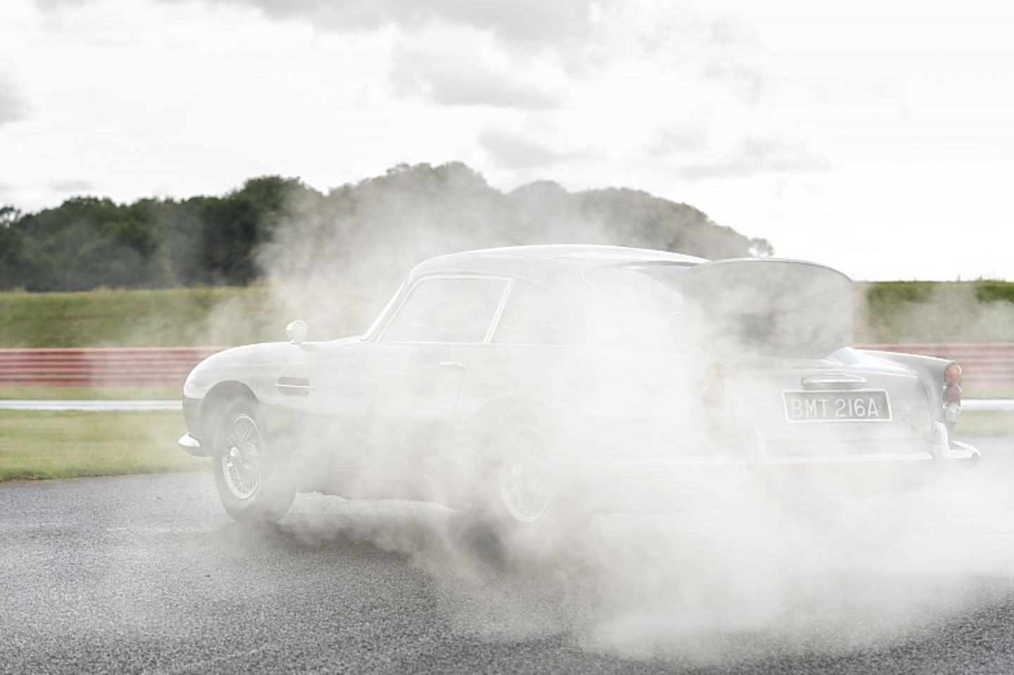 Aston Martin DB5 Goldfinger Continuation Car