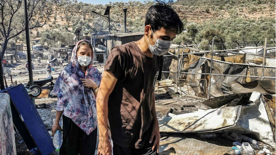 Lager Moria auf Lesbos: Das Flüchtlingslager Moria brennt – so müssen die Menschen dort leben