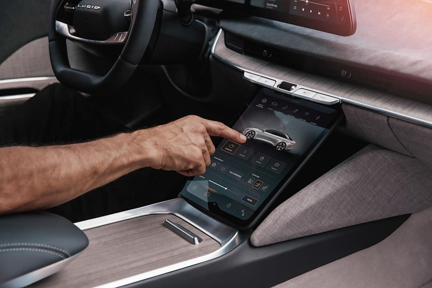 Lucid Motors Air: Ein großes Display für Navigation und Infotainment