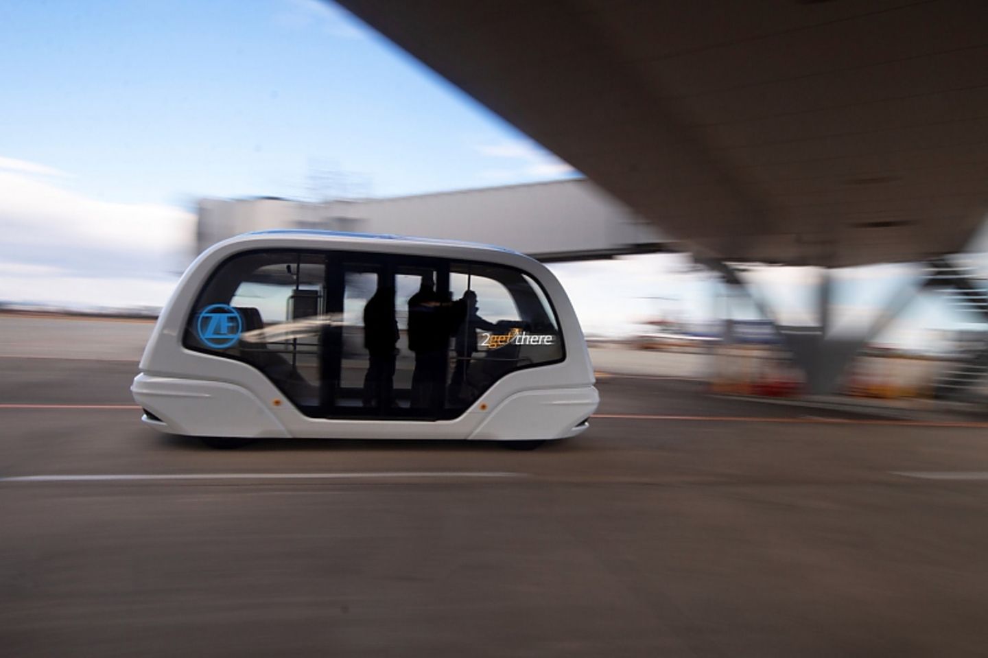 Die autonomen Shuttles und Taxen werden das Verkehrsaufkommen ansteigen lassen (Bild People Mover von ZF 2getthere)