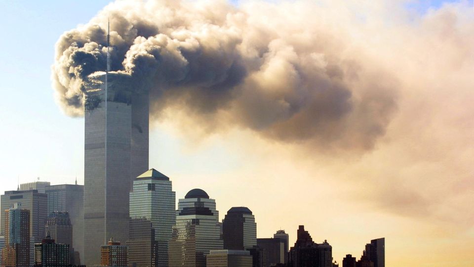 11. September 2001: Terroristen greifen die USA an - die Welt im Schockzustand