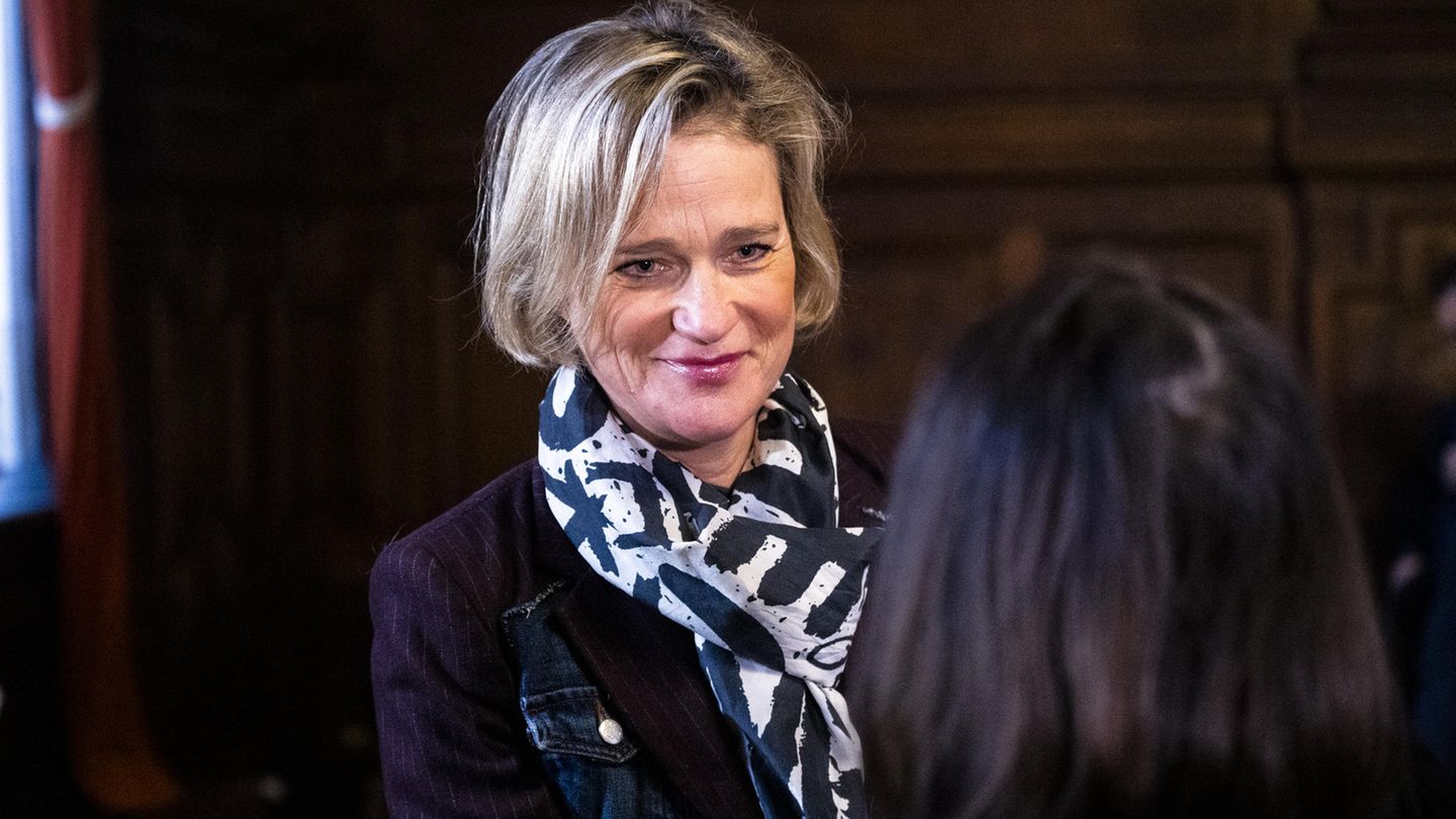Auf dem Königsweg: Delphine Boël, die uneheliche Tochter des belgischen Königs Albert II. Delphine Boël, die uneheliche Tochter des belgischen Königs Albert II.