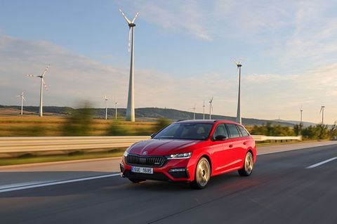 Die Höchstgeschwindigkeit beträgt vergleichsweise bescheidene 225 km/h