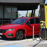 An einer 3,6 kW Wallbox ist die Batterie nach drei Stunden und 33 Minuten gefüllt