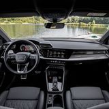 Chices und solide verarbeitetes Cockpit