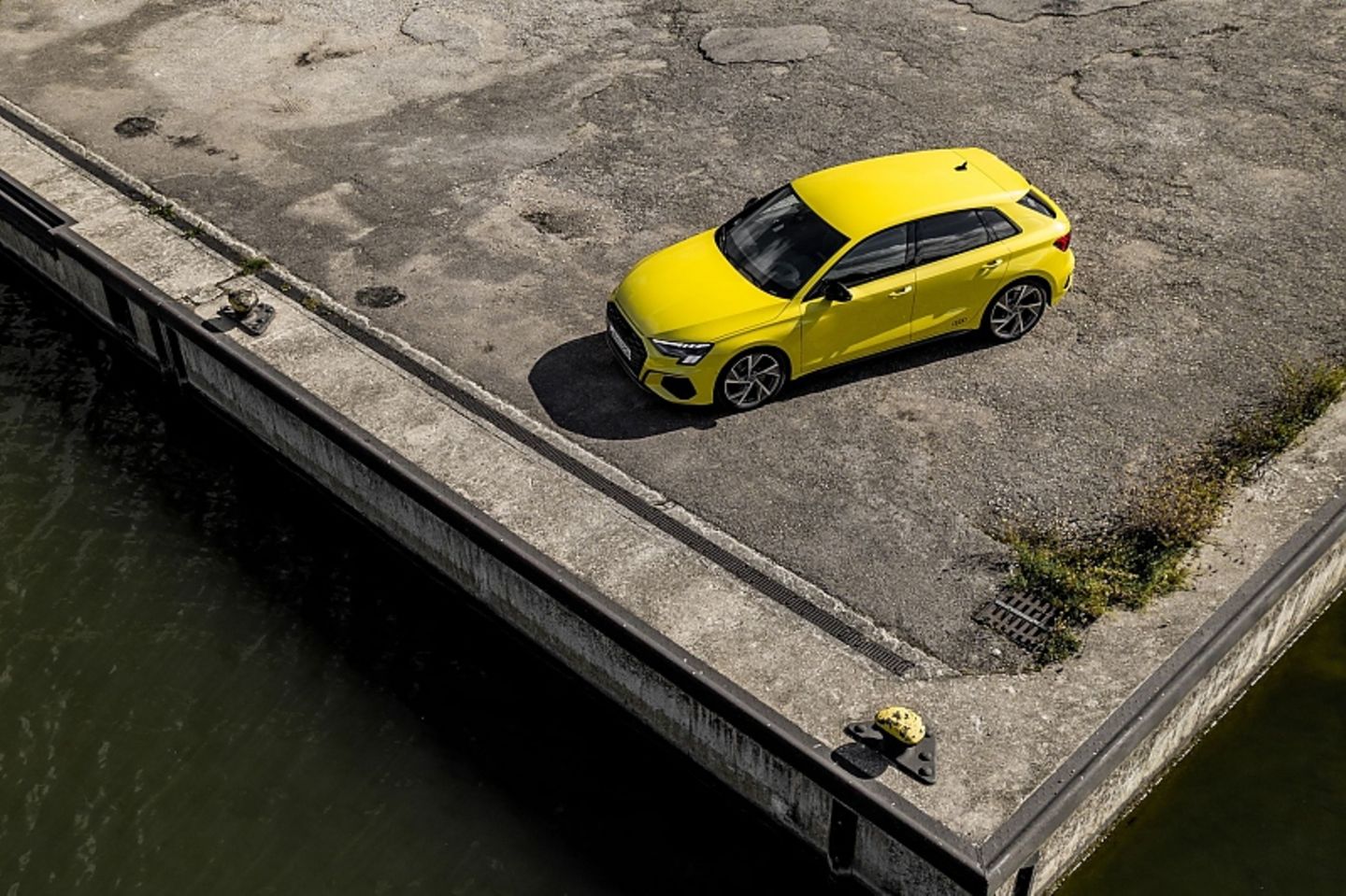 Der Audi S3 Sportback TFSI kostet mindestens 46.302,53 Euro