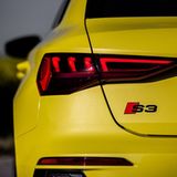 Die Farbe nennt sich "Pythongelb Metallic"