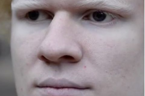 Xavier Hopkins ist blind – doch er ist ein Profi-Mountainbiker.