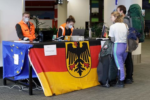 Corona-Reiserückkehrer schulden Deutschland noch 44 Millionen Euro