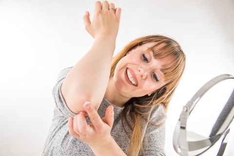 Die beste Vorbeugung gegen Neurodermitis ist intensive Pflege mit Salben und Cremes.
