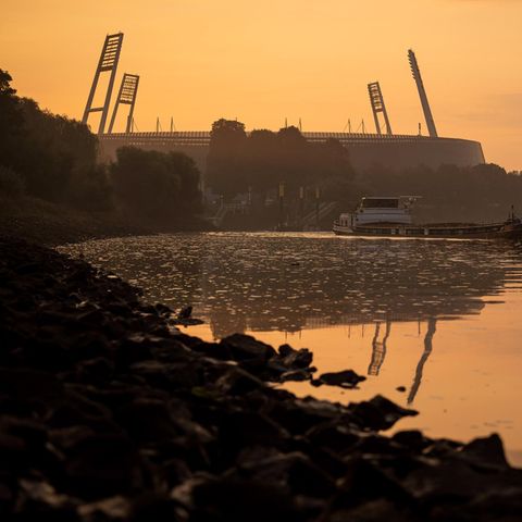 Bremer Weserstadion im Morgengrauen