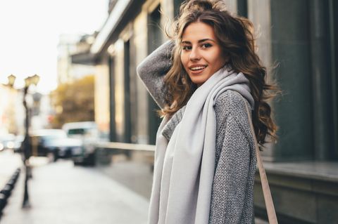 Kühlere Temperaturen sorgen in Sachen Herbst-Outfits für einen schönen Lagenlook