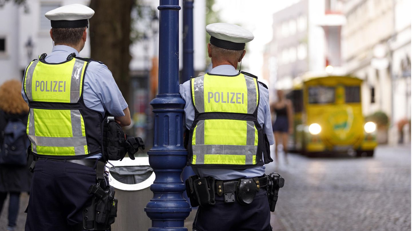Rechtsextreme Chatgruppen bei der Polizei in NRW: Handelt endlich, anstatt zu forschen! Welche Reformen die Polizei braucht, haben Studien längst gezeigt