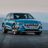 Audi e-tron    Der Listenpreis beträgt 67.358  Euro, es gibt Angebote ab 50.867 Euro – die Lieferzeit beträgt 6 Monate