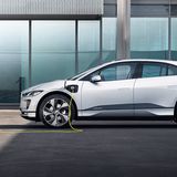 Jaguar I-Pace  Der Listenpreis beträgt 75.351 Euro, es gibt Angebote ab 57.500 Euro – die Lieferzeit beträgt 4 bis 5 Monate.