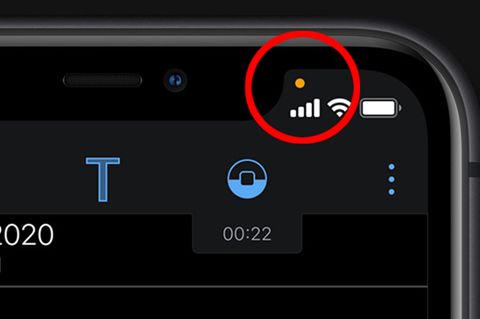 Der orangefarbene Punkt in iOS 14 weist darauf hin, dass eine App Zugriff auf das Mikrofon hat.
