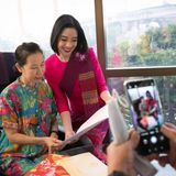 Und am Ende gilt es unbedingt ein Erinnerungsfoto mit einer der Flugbegleiterin zu schießen