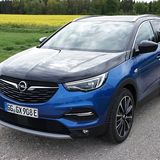 Der Opel Grandland X Hybrid4 ist mit der "Innovation" Ausstattungslinie ab aktuell 49.875,13 Euro zu haben