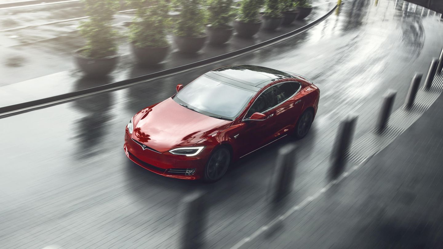 Tesla Model S
