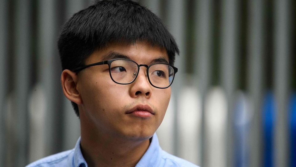 Joshua Wong Joshua Wong wird die Teilnahme an einer "illegalen" Versammlung vorgeworfen